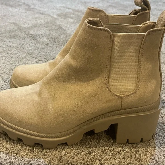Steve Madden Beige Ankle Booties - Picture 4 of 10